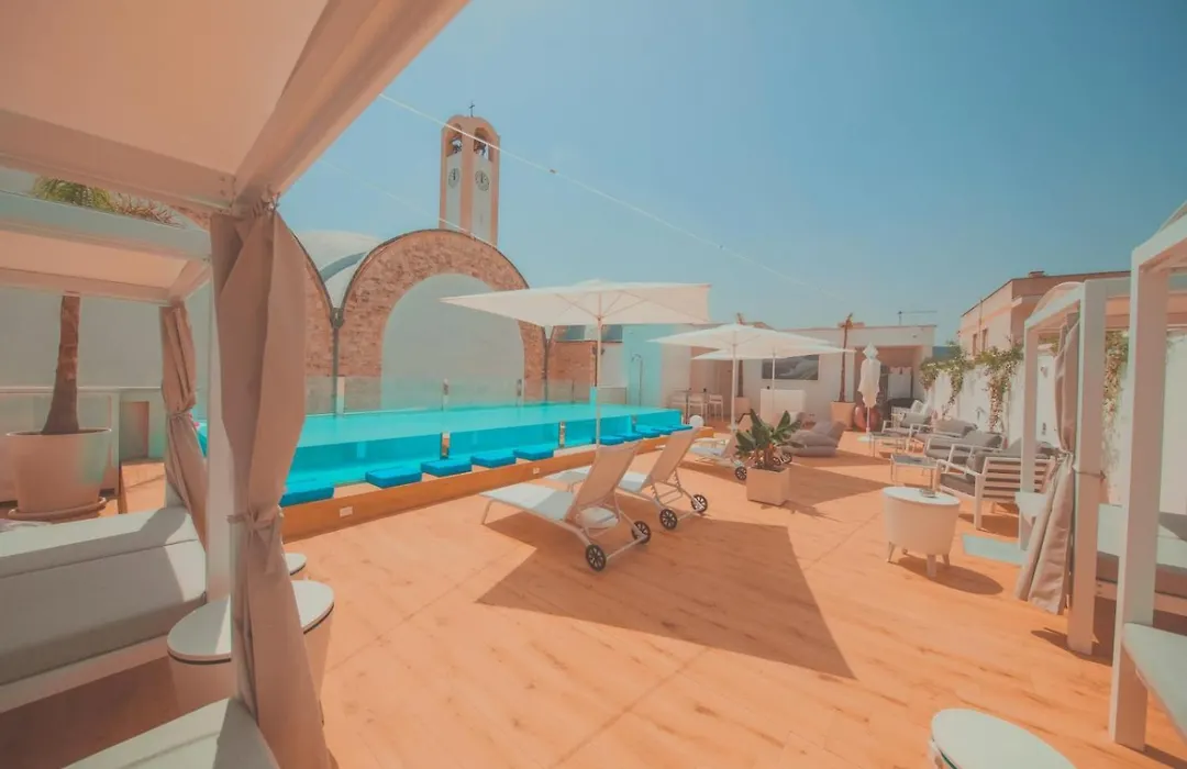 Cleros Sky Lounge-1