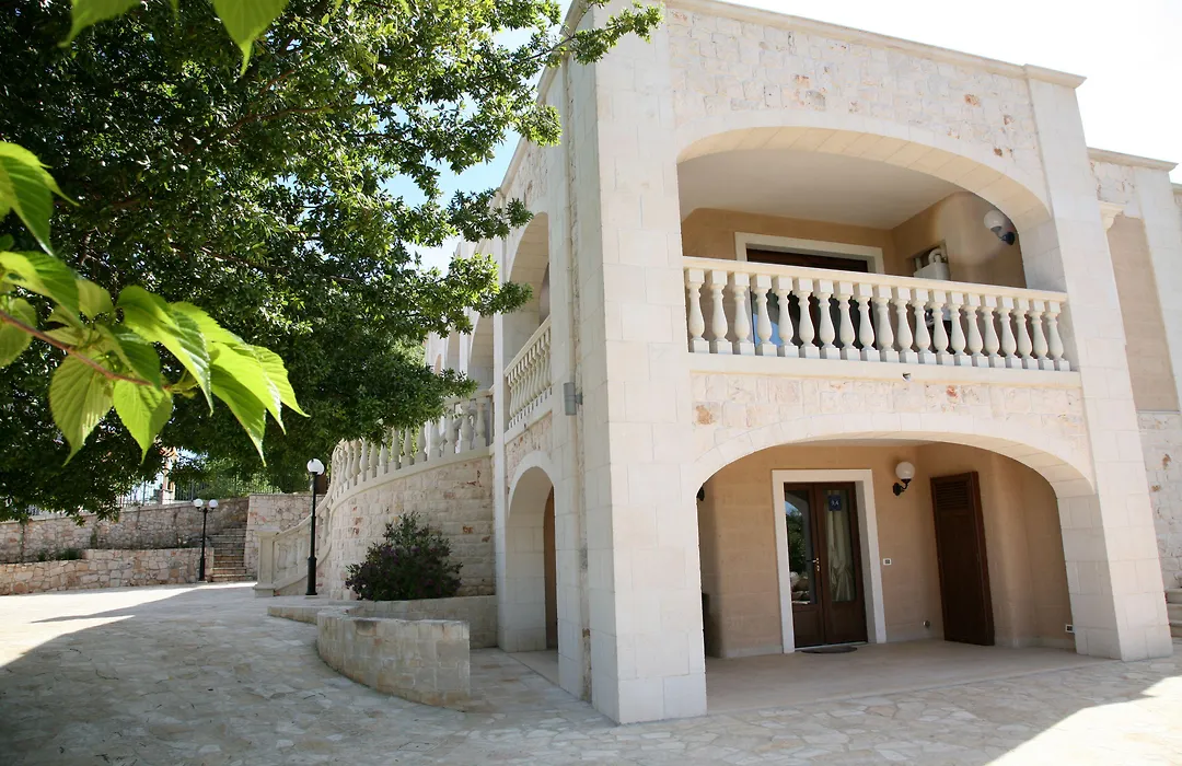 Holiday Gli Archi-1